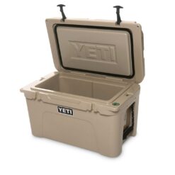 Yeti Tundra 45 Tan 7 LMainTanExpandedQOpenTundra45v2 1606080457342