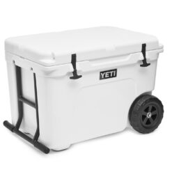Yeti Tundra Haul White 6 180323 Haul Studio Website Assets ProductProductHaulWhiteFront Quarter FacingHandle Side 1680x1024 1609218870079
