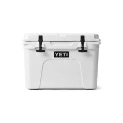 Tundra 35 White Front 33582 B d9defdf2 5a36 4331 89b7 48af3bdca7d8