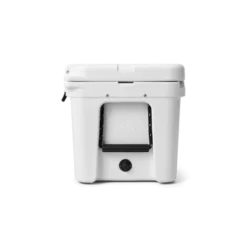 Tundra 35 White Side 34822 B 5989a069 95bd 4f29 8f51 e2de84382c84