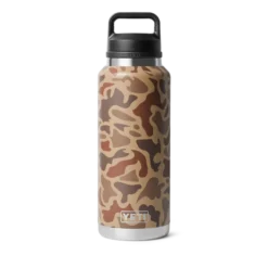 Yeti Rambler 46 oz Chug Wetlands Camo